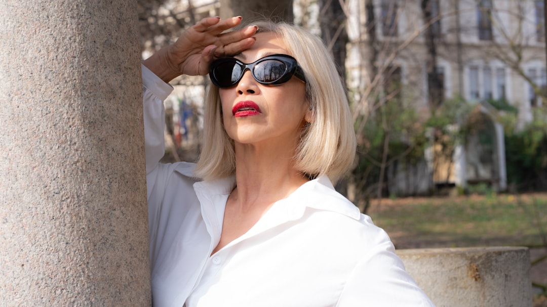 Spring Cleaning for Senior Eyes: Allergens, Sunlight & Vision Strain